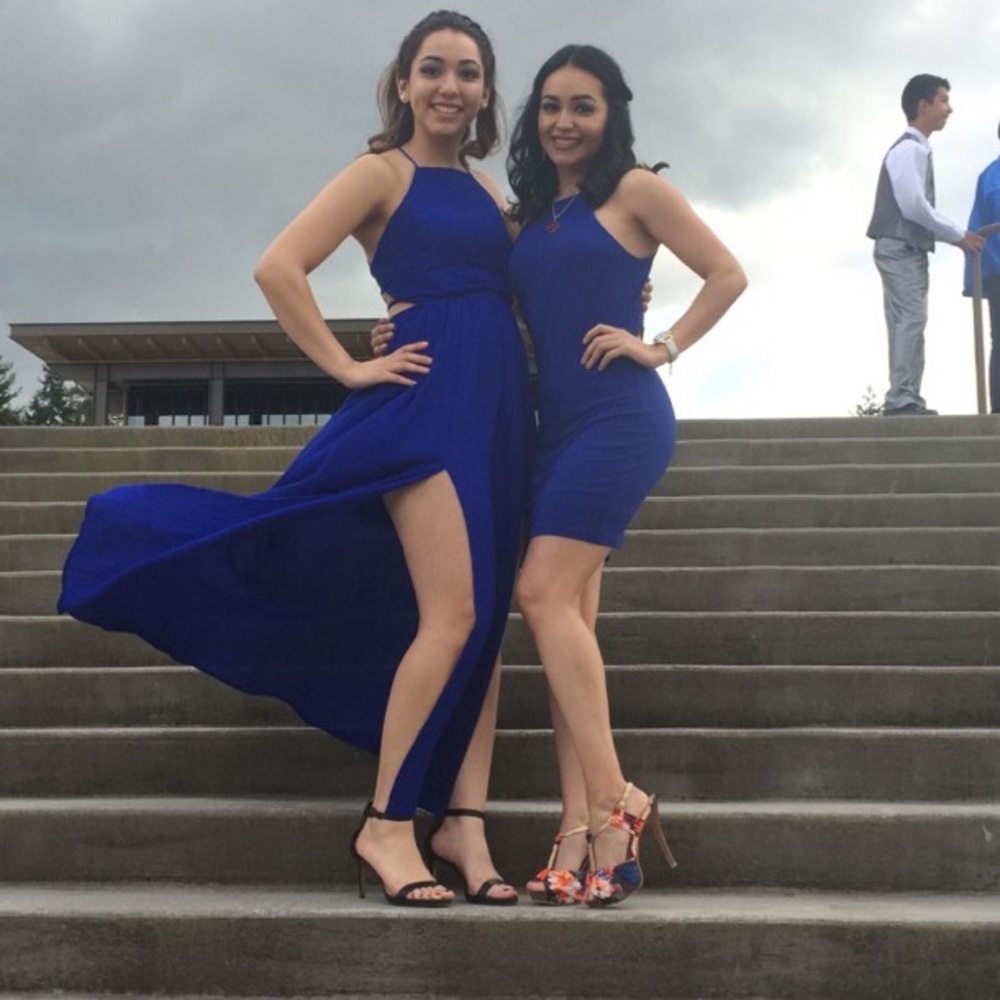 Blue dress